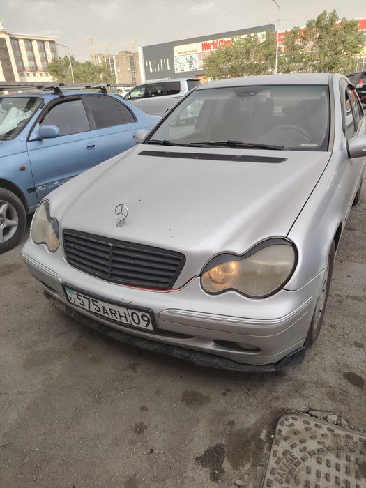 Мерседес w 203 c 200