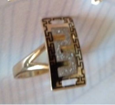 Продам кольцо бижутерия