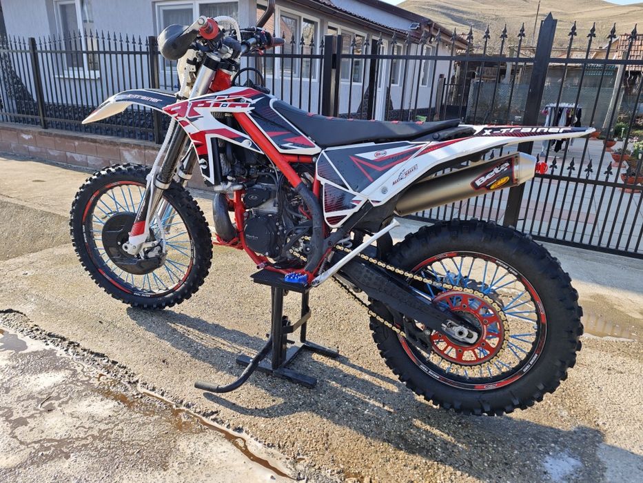 Vând Beta 300 2t 2018