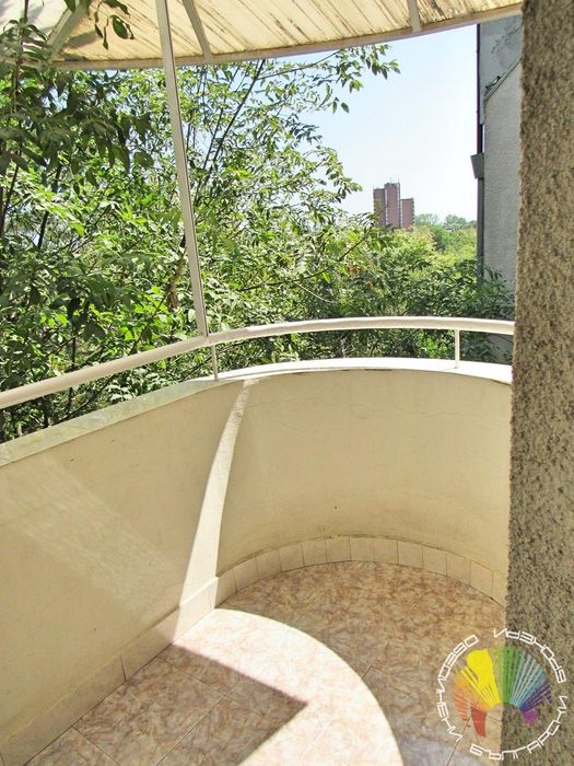 Дава се под наем Двустаен апартамент в Бургас, Лазур - 80 кв.м за 510 € - Снимка #13