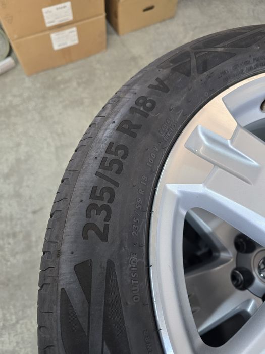 4 Броя 235/55/18 Continental 5,8mm 22dot