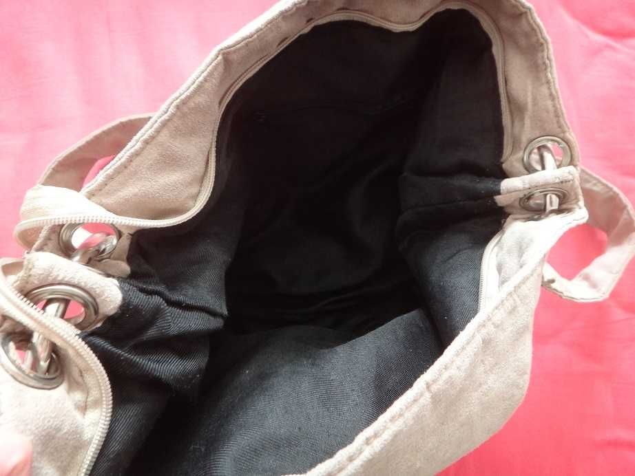 Бежова чанта за през рамо