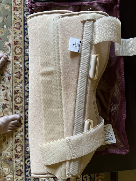 Наколенник иммобилизатор