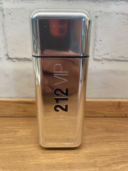 Carolina Herrera Vip 212 100ml edt