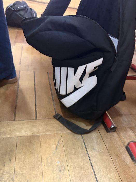 ghiozdan nike negru