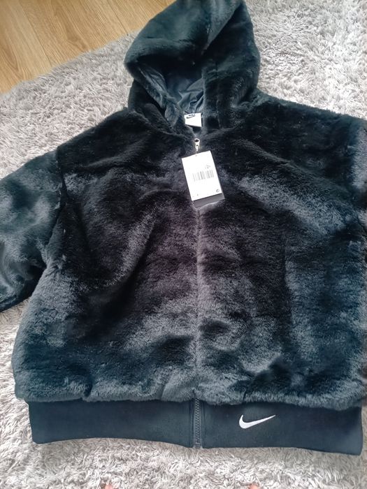 Super oferta .Geaca femei cu blăniță mărime XL