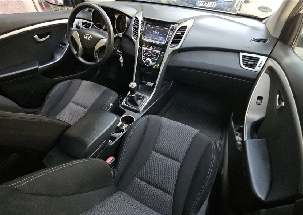 Hyundai i30 2014 1.4 CRDi Euro 5 Diesel A/C Navigatie Carplay AndroidAuto Jante aliaj R17 Hatchback