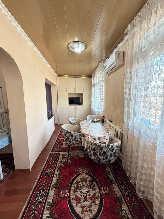 Продаётся квартира Юнусабад 10кв 2/2/5