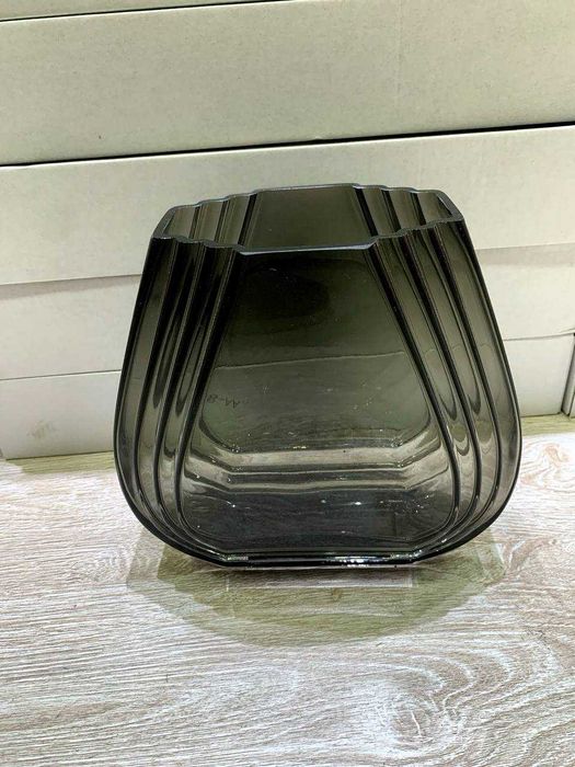 Ваза для цветов — для декора