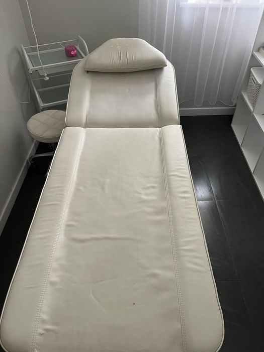 Продам массажную кушетку