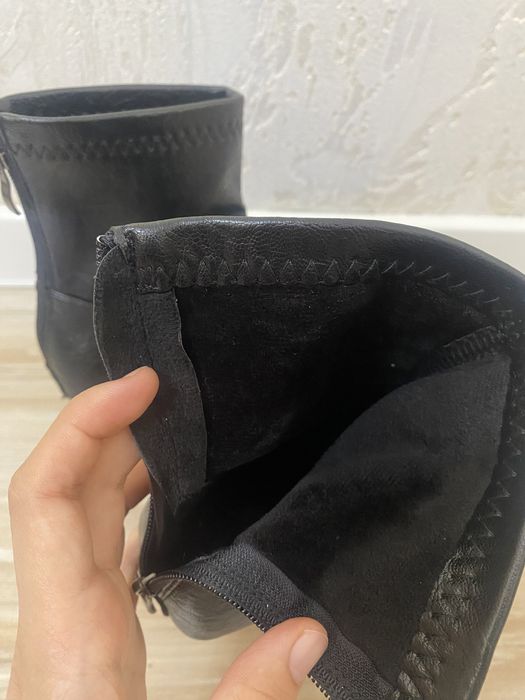 Продам НОВЫЕ осенние ботильоны 38р