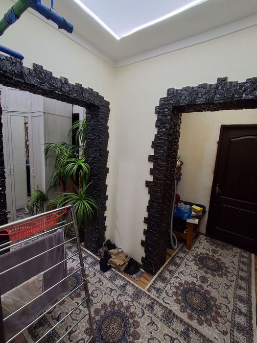 Mega planet ro'parasida, yo'lni yuzi - 1 etaj 3 xona sotiladi !