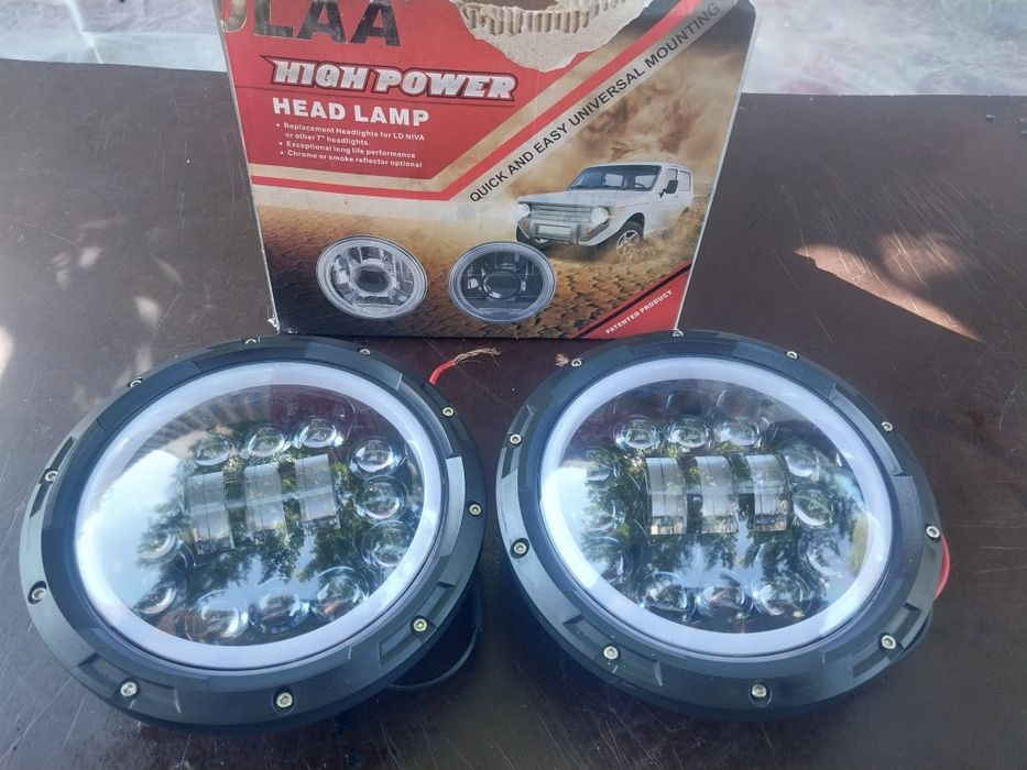 Продам фара на Lada Niva