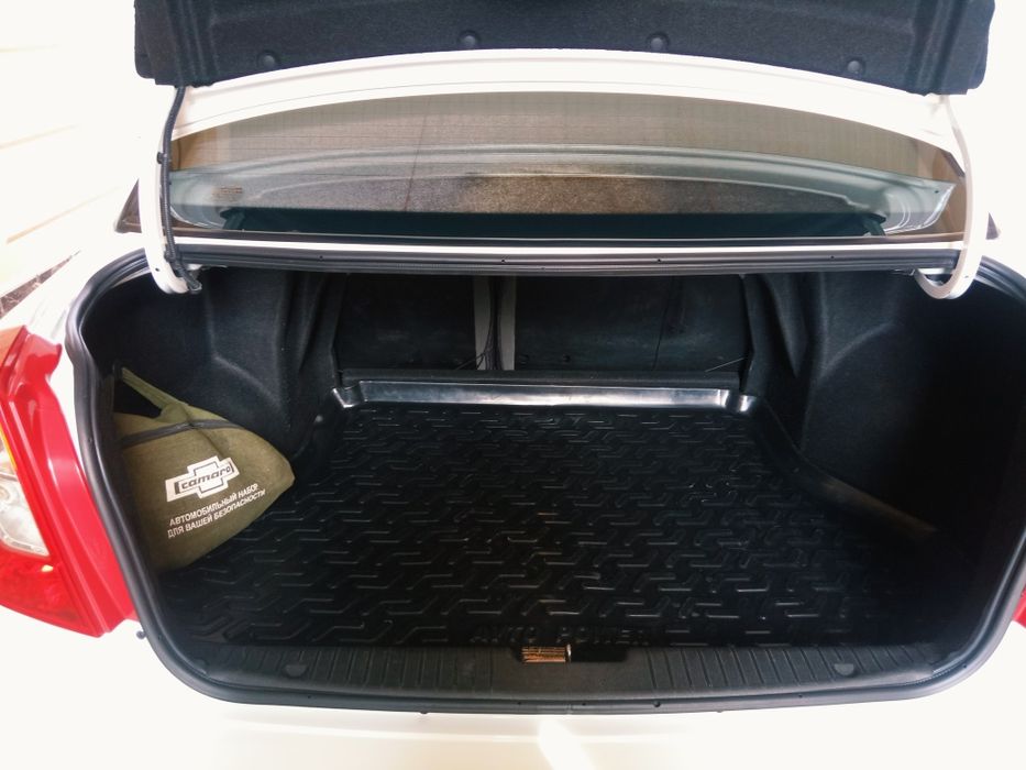 Gentra Yili: 2021  Noyabr Yoqilgʻi Turi:Benzin. Kraska: Toza.  ABS:bor