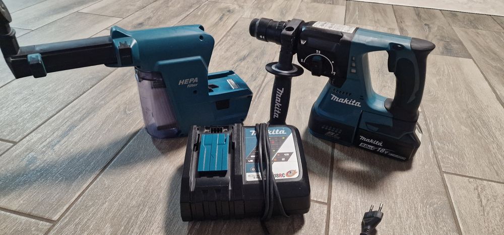 Акумулаторен перфоратор MAKITA DHR243