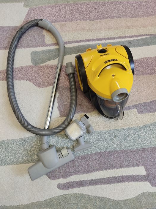 Продам очень недорого отличный пылесос!