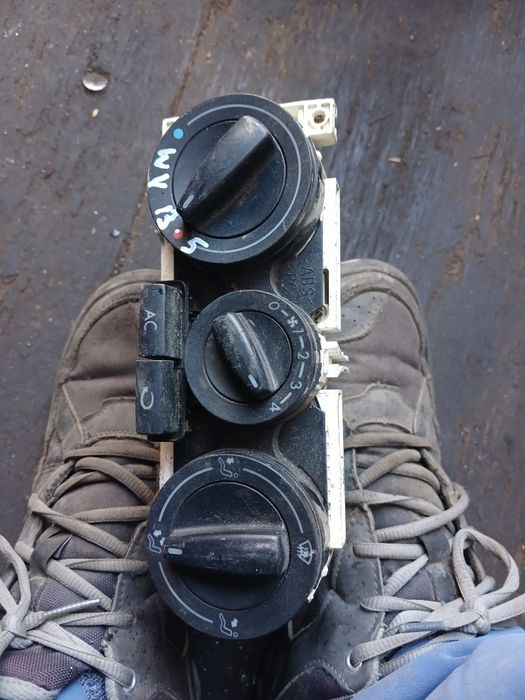 Включатель печки Фольксваген ПасатВ5