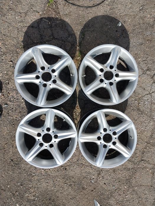 Диски R15 на BMW. Вылет ЕТ25.