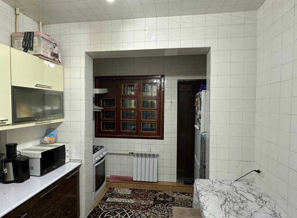 Ойбек 3ком 1этаж , продается квартира, 72м2 ( Тарас шевченко )