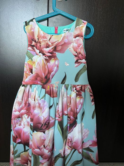 Официална рокля Точици