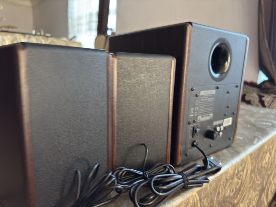 Microlab FC330BT Subwoofer.      Xolati yangidek