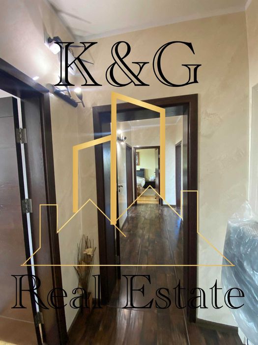 Продава се Тристаен апартамент в Разград, Варош - 104 кв.м за 1471 €/кв.м - Снимка #6