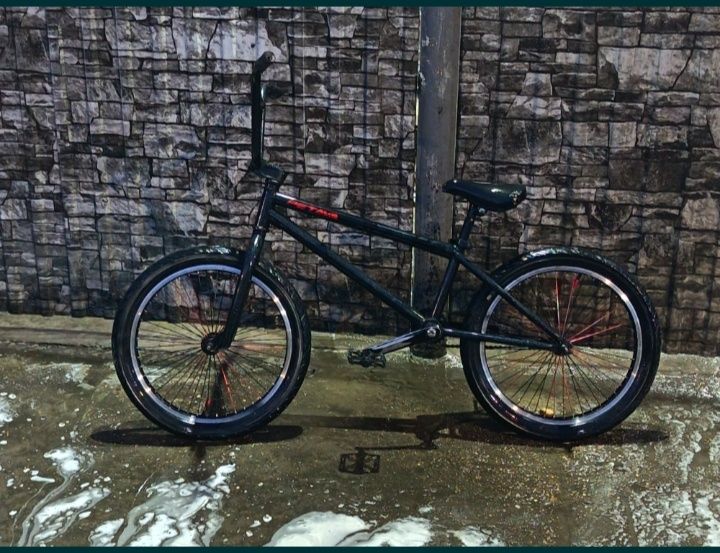 Продам  велосипед ВМХ