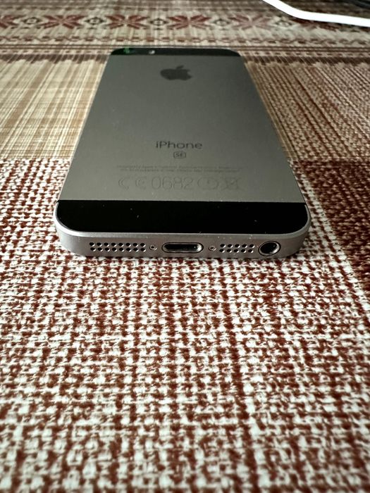 Iphone SE 32GB 15.8.6