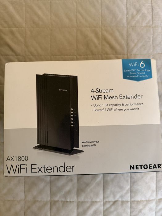 Vând Neatgear Wireless Extender EAX20-AX1800