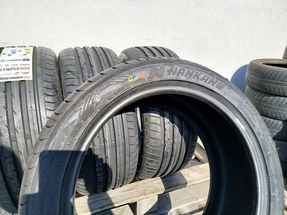 225/45/17 Нанканг ДОТ 2023 г - Чисто Нови