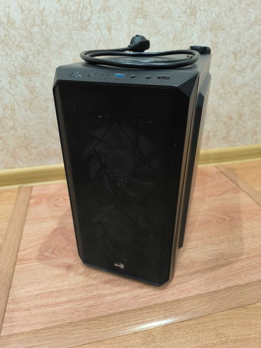 Офисен компютър втора употреба