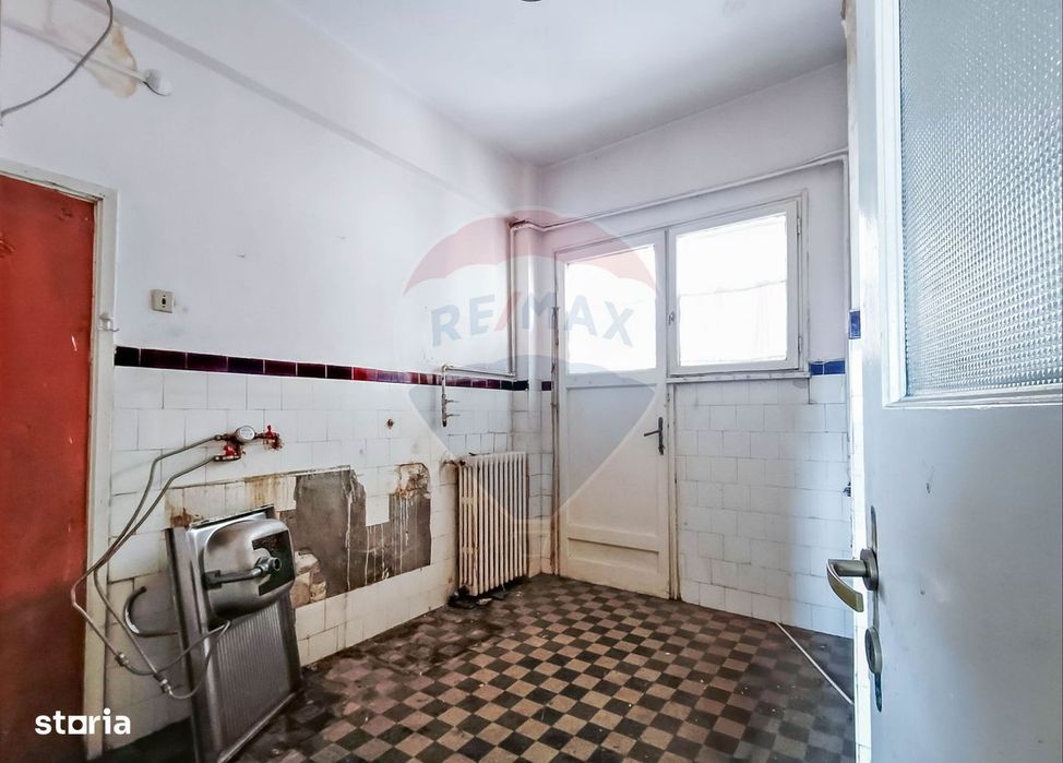 Vanzare Apartament 3 Camere, 2 Balcoane+2 Boxe, Universitate-P. Romana