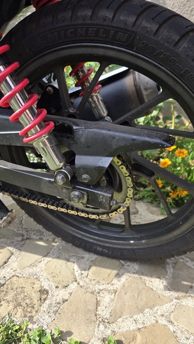 Motocicleta Honda  cb125f