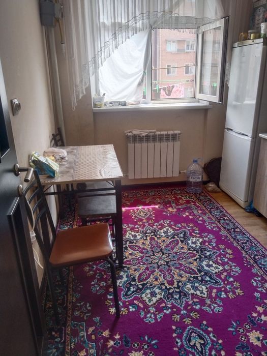 Сергили 3 метро якинида 2 хона 7 этажи 3 этаж хонадонила сотилади