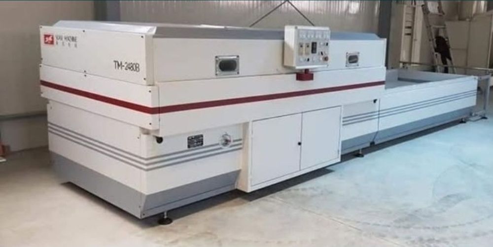 Masina de infoliat MDF cu vacuum