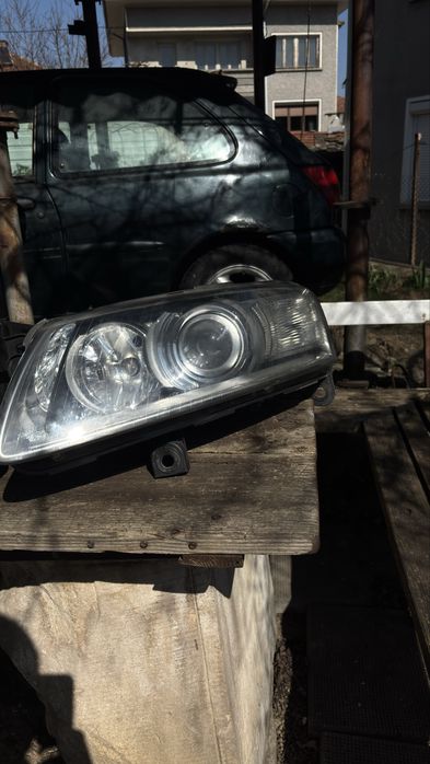 Два предни фара за audi a6 2004/2010