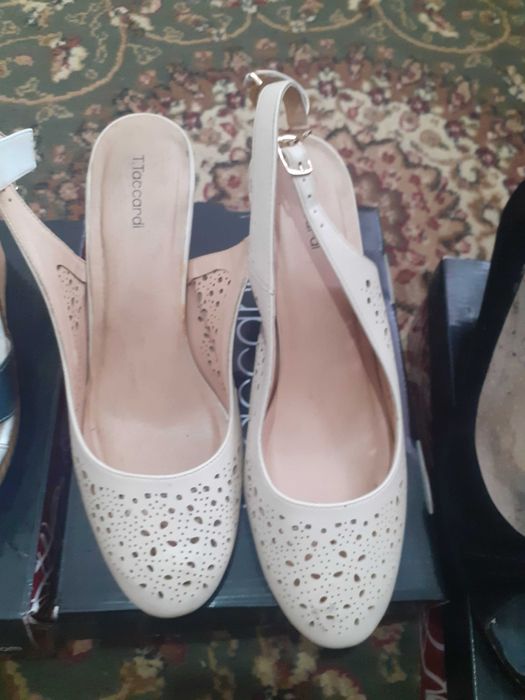 Босоножки летнии,