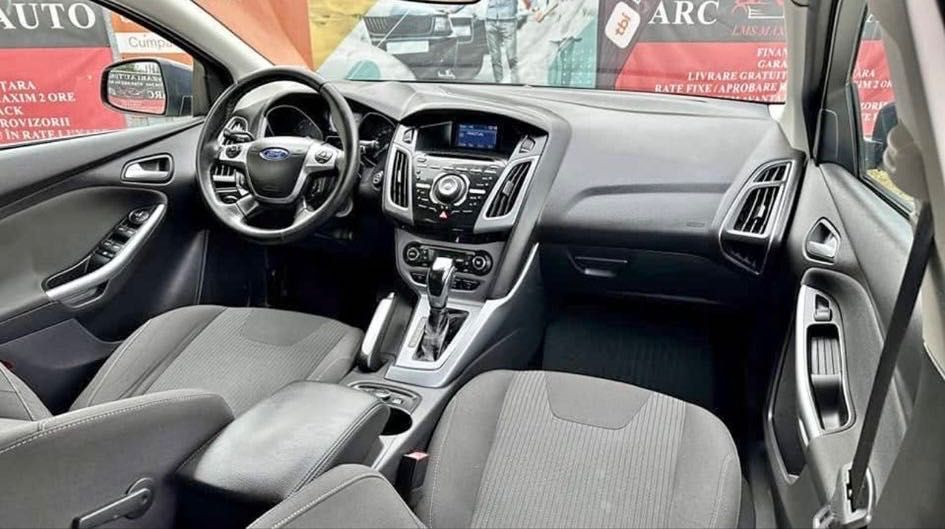 FORD Focus 2012