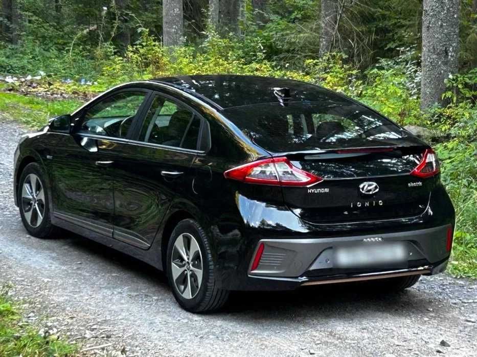 Hyundai Ioniq Electric 28 kWh, pompă de căldură, baterie excelentă, 250km range, full cu de toate