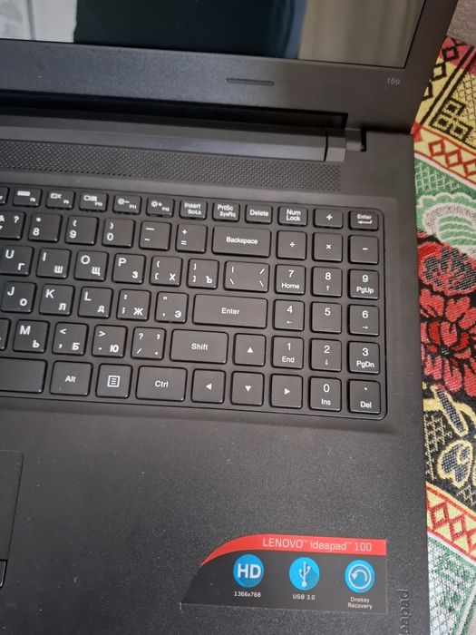 Продам ноутбук в отличном состоянии