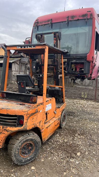 Stivuitor  ridica 3000kg