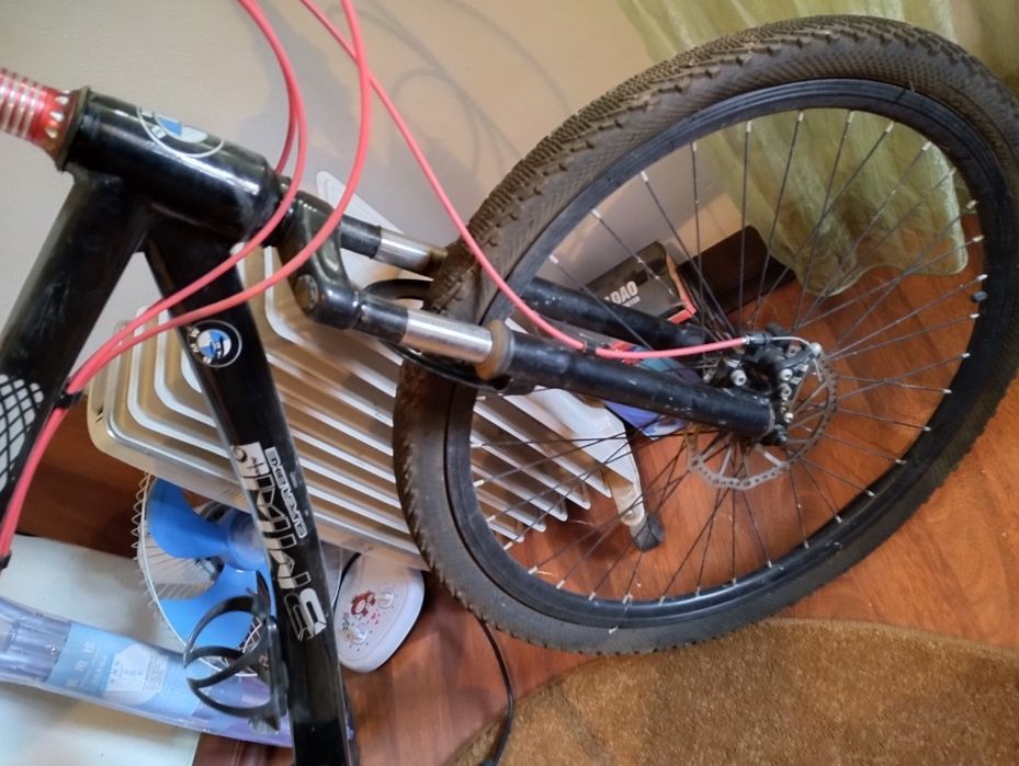 Спортивный современный велосипед