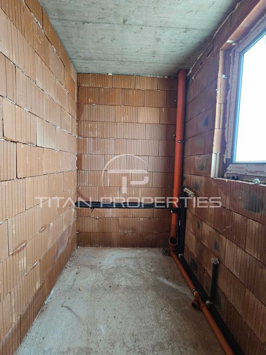 Продава се Тристаен апартамент в Пловдив, Коматево - 91 кв.м за 1455 €/кв.м - Снимка #4