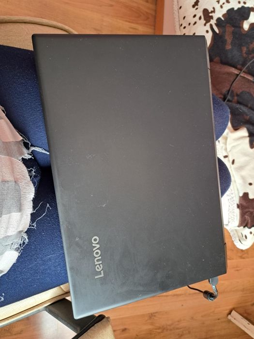 Лаптоп Lenovo V310-15ISK