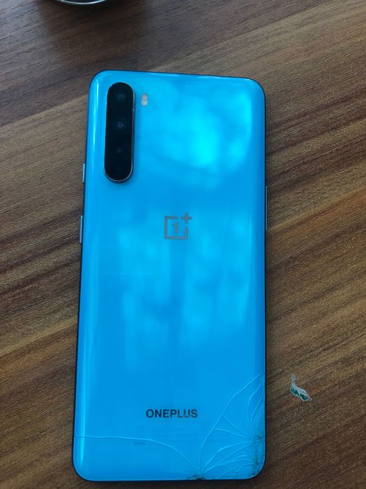 Игровой телефон OnePlus Nord