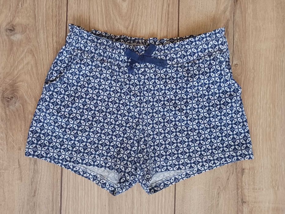 Къс панталон H&M размер 110/116 см