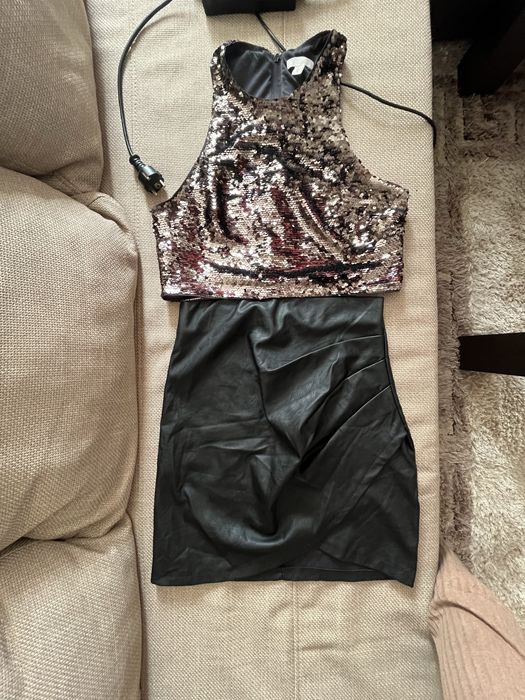 Кожена пола и топ