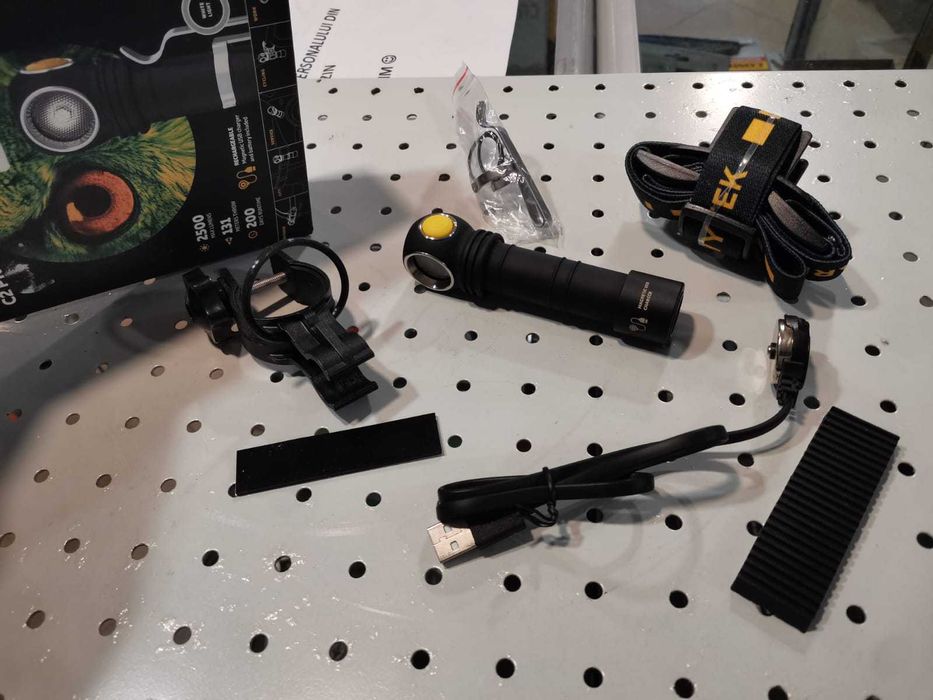 Lanterna tactica Armytec