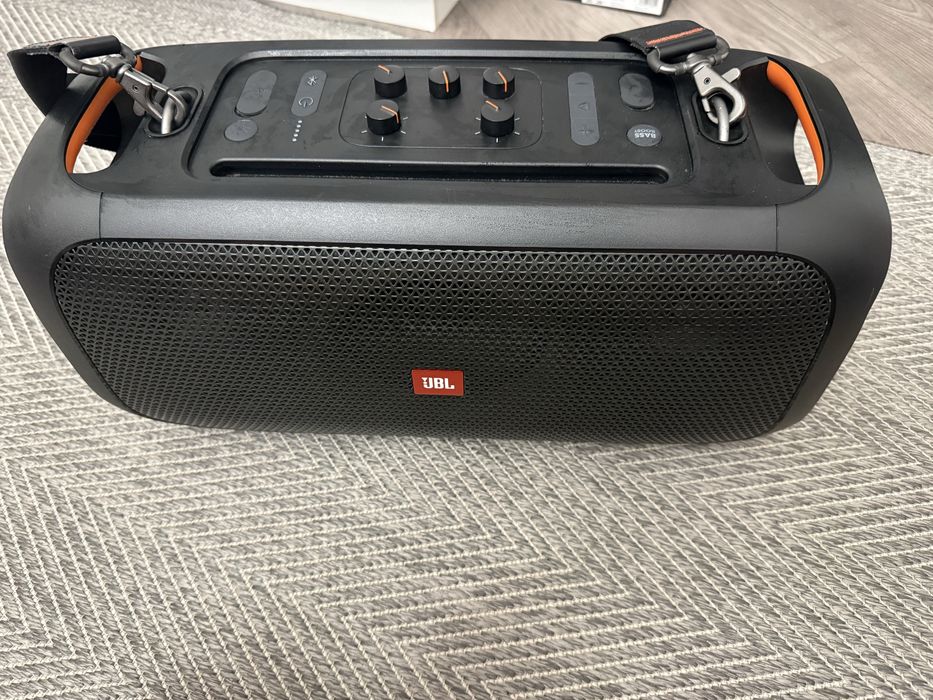 Jbl partybox on-the-go