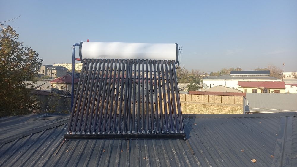 Quyosh suv isitgichi